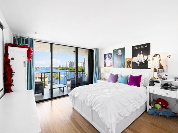 899 Jeffery Street 614, Boca Raton FL 33487