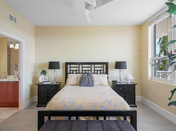 701 SE 21st Ave 301, Deerfield Beach FL 33441