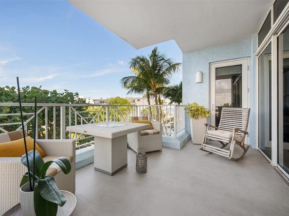 701 SE 21st Ave 301, Deerfield Beach FL 33441