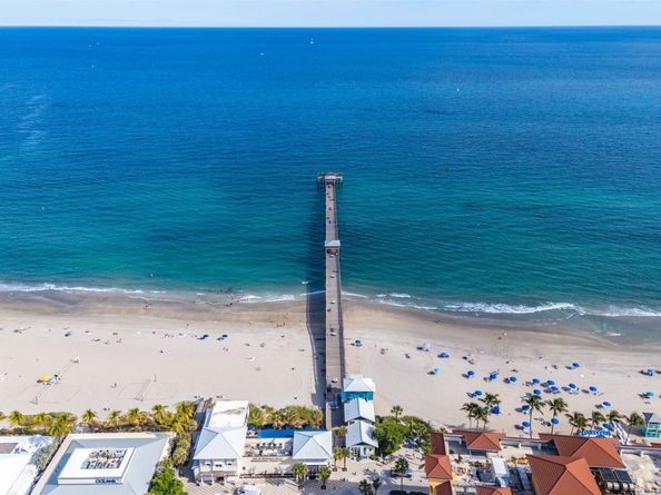 701 SE 21st Ave 301, Deerfield Beach FL 33441