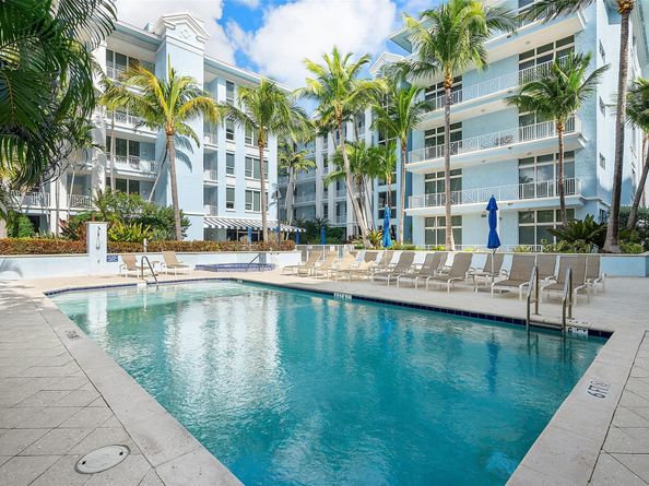 701 SE 21st Ave 301, Deerfield Beach FL 33441