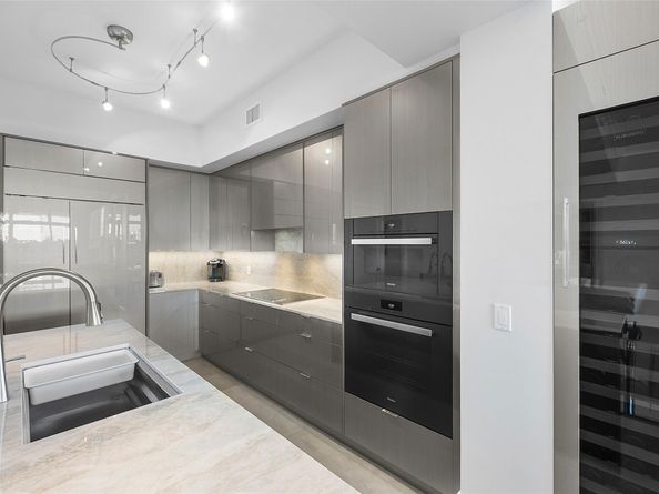 701 SE 21st Ave 301, Deerfield Beach FL 33441