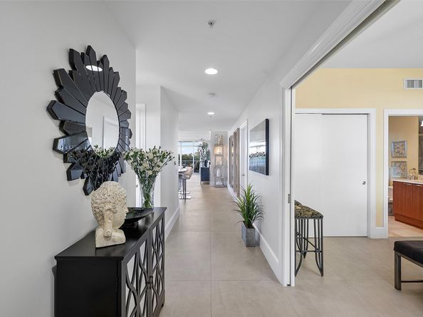 701 SE 21st Ave 301, Deerfield Beach FL 33441