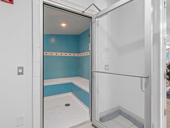 701 SE 21st Ave 301, Deerfield Beach FL 33441