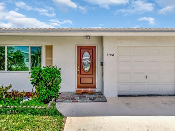 1702 SW 14th Avenue, Boynton Beach FL 33426