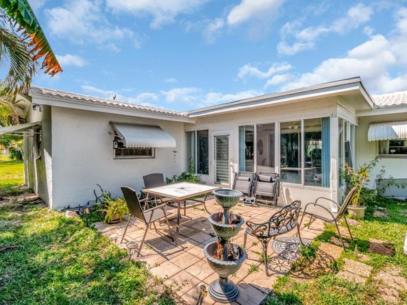 1702 SW 14th Avenue, Boynton Beach FL 33426