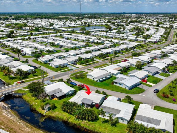 1702 SW 14th Avenue, Boynton Beach FL 33426