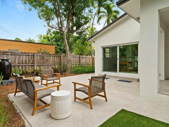 833 Avon Road, West Palm Beach FL 33401