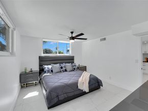 8911 S Hollybrook Blvd 201, Pembroke Pines FL 33025