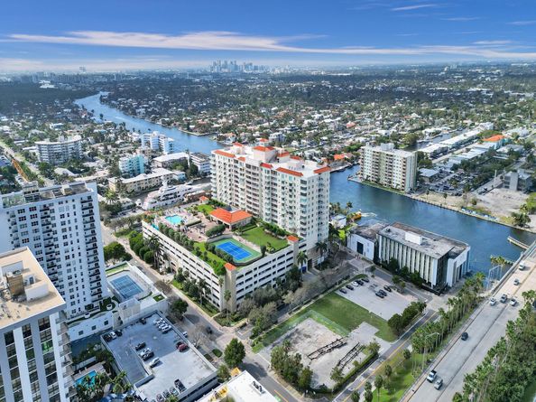 3020 NE 32 Ave 1116, Fort Lauderdale FL 33308