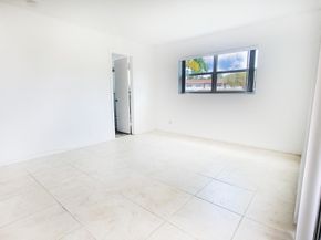 263 Windsor L, West Palm Beach FL 33417