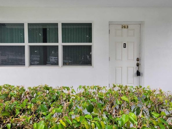 263 Windsor L, West Palm Beach FL 33417