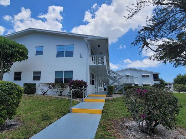 263 Windsor L, West Palm Beach FL 33417