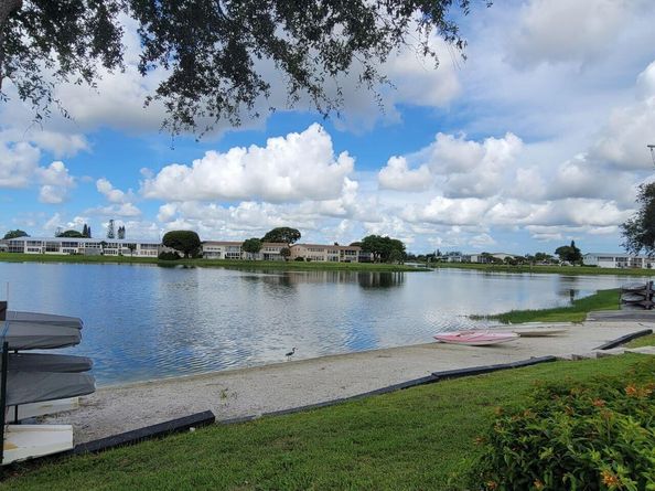 263 Windsor L, West Palm Beach FL 33417