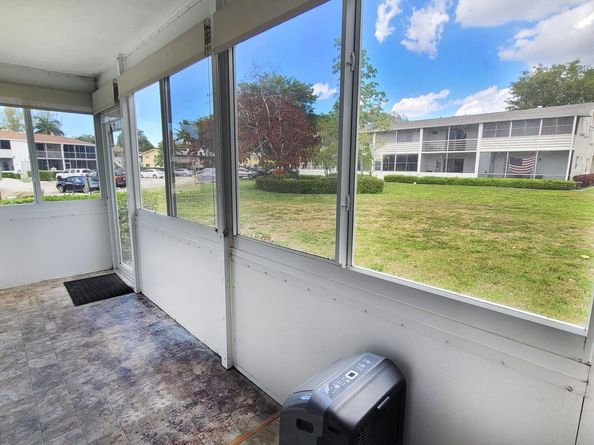 263 Windsor L, West Palm Beach FL 33417