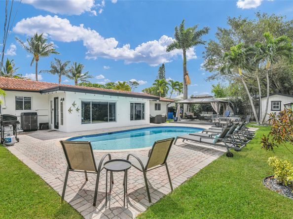 739 SE 9th Avenue, Deerfield Beach FL 33441