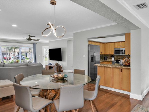 739 SE 9th Avenue, Deerfield Beach FL 33441