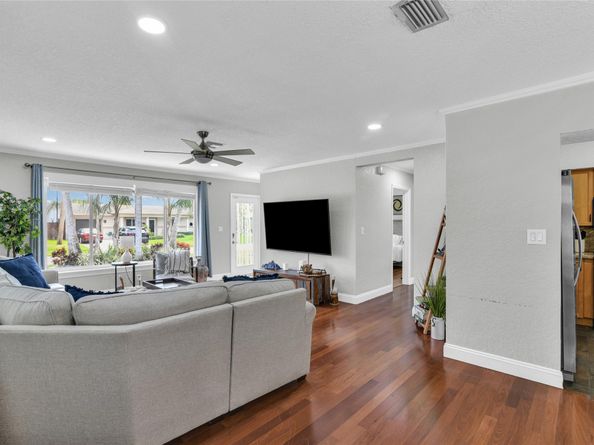 739 SE 9th Avenue, Deerfield Beach FL 33441