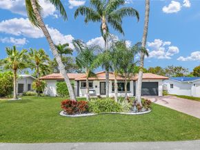 739 SE 9th Avenue, Deerfield Beach FL 33441
