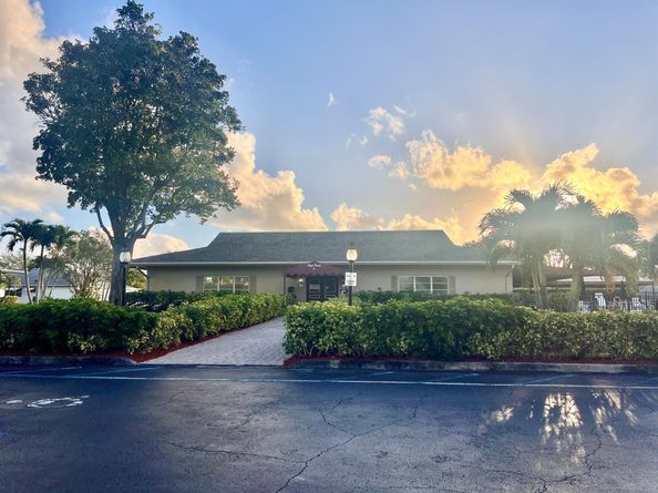 1367 High Point Way D, Delray Beach FL 33445