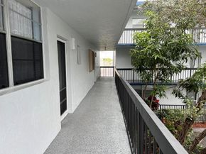 3220 Holiday Springs Boulevard 1210, Margate FL 33063