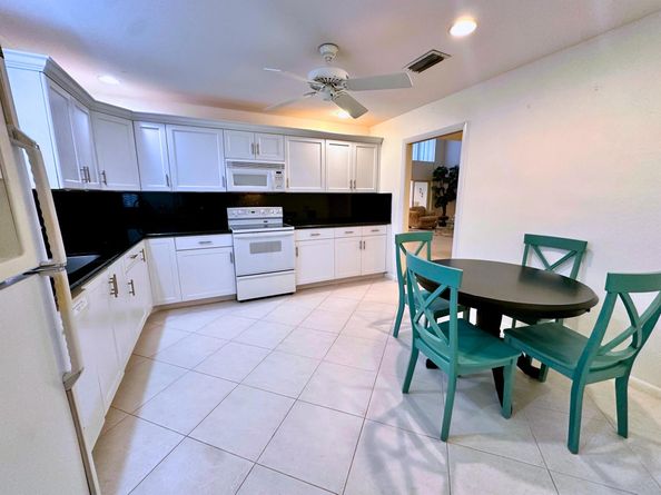 9258 Vista Del Lago A, Boca Raton FL 33428