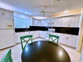 9258 Vista Del Lago A, Boca Raton FL 33428