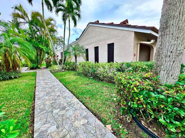 9258 Vista Del Lago A, Boca Raton FL 33428