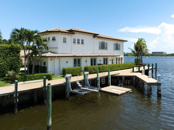 7 Duke Drive, Lake Worth Beach FL 33460