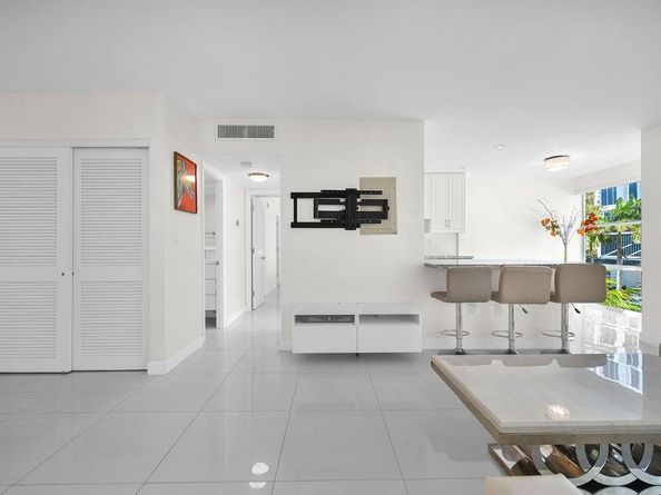 17620 Atlantic Blvd 302, Sunny Isles Beach FL 33160