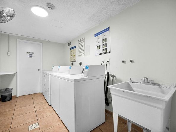 17620 Atlantic Blvd 302, Sunny Isles Beach FL 33160