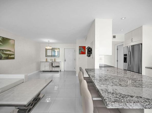 17620 Atlantic Blvd 302, Sunny Isles Beach FL 33160
