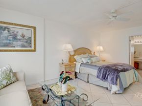 6850 10th Avenue N 206, Lake Worth FL 33467