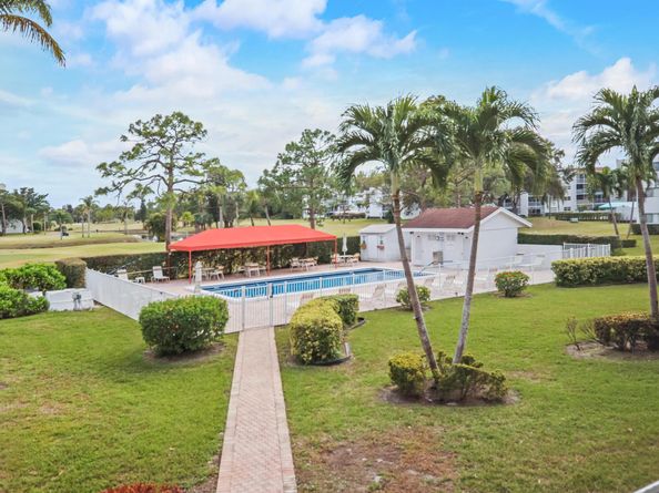 6850 10th Avenue N 206, Lake Worth FL 33467