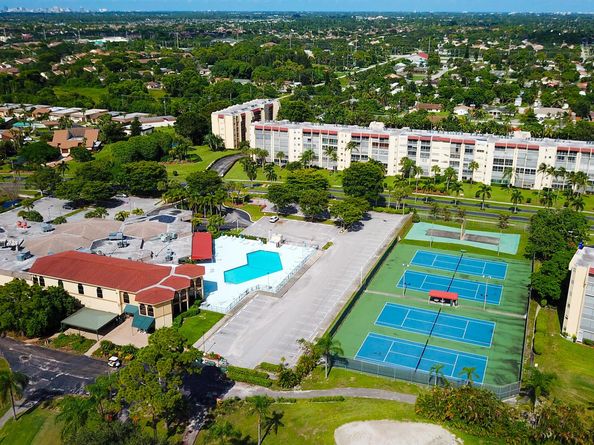 6850 10th Avenue N 206, Lake Worth FL 33467