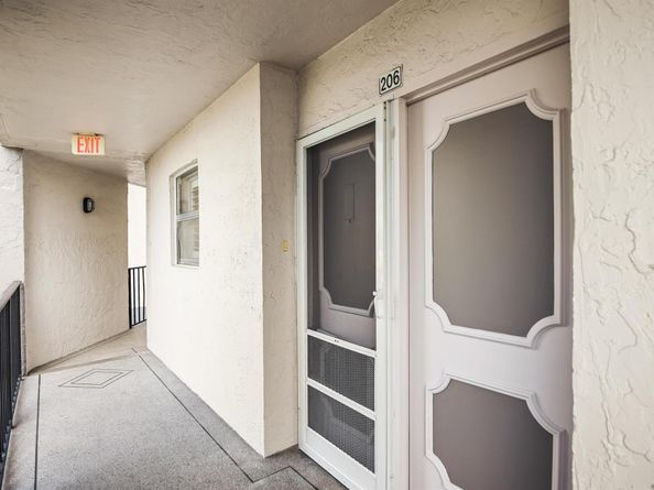 6850 10th Avenue N 206, Lake Worth FL 33467