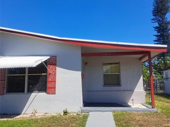 640 SW 28th Ter