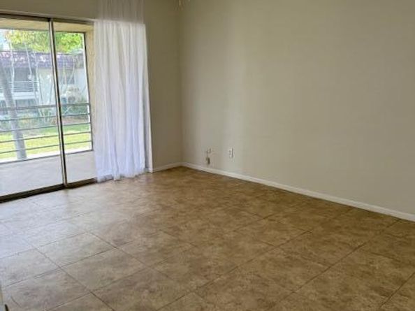 12006 Poinciana Boulevard 203, Royal Palm Beach FL 33411