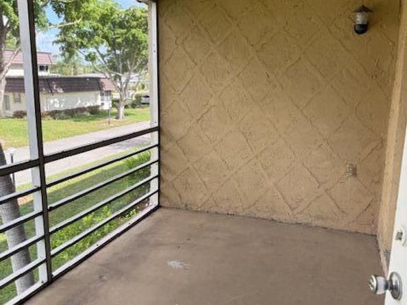12006 Poinciana Boulevard 203, Royal Palm Beach FL 33411