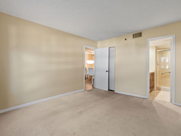4640 Lucerne Lakes Boulevard W 306, Lake Worth FL 33467
