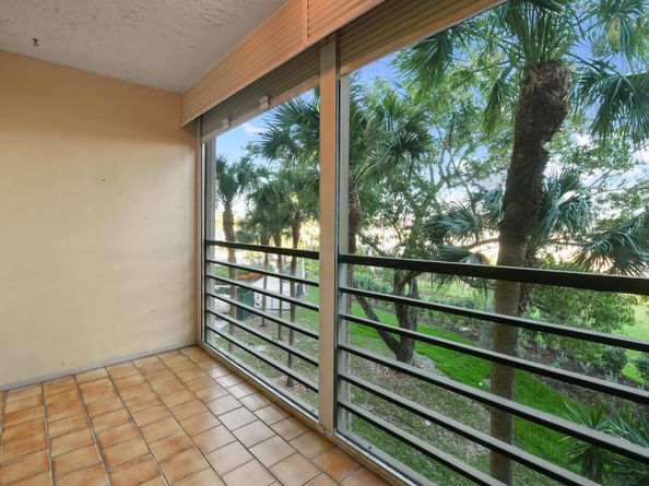 4640 Lucerne Lakes Boulevard W 306, Lake Worth FL 33467