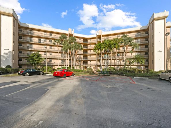 4640 Lucerne Lakes Boulevard W 306, Lake Worth FL 33467