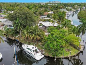 2655 Flamingo Ln, Fort Lauderdale FL 33312
