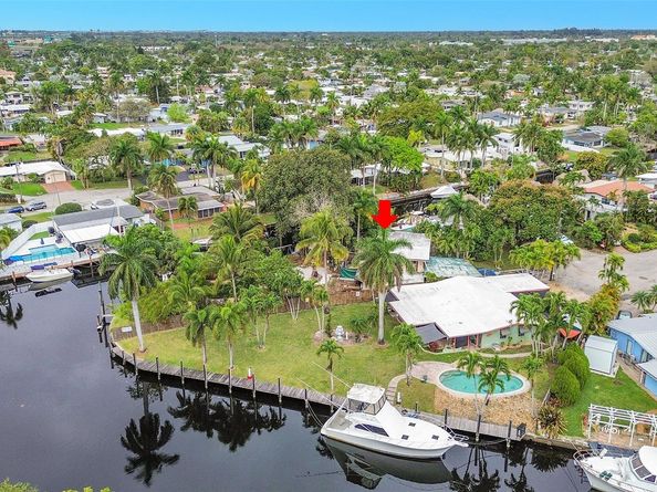 2655 Flamingo Ln, Fort Lauderdale FL 33312