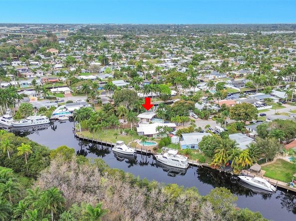 2655 Flamingo Ln, Fort Lauderdale FL 33312