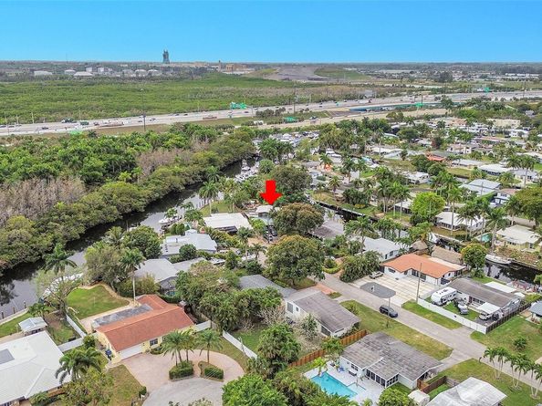2655 Flamingo Ln, Fort Lauderdale FL 33312