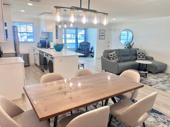 1130 Circle Terrace W B, Delray Beach FL 33445