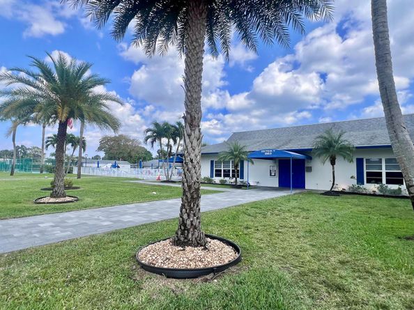 1130 Circle Terrace W B, Delray Beach FL 33445