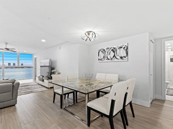 301 Lake Shore Drive 401, Lake Park FL 33403