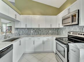 8280 Waterline Drive 101, Boynton Beach FL 33472